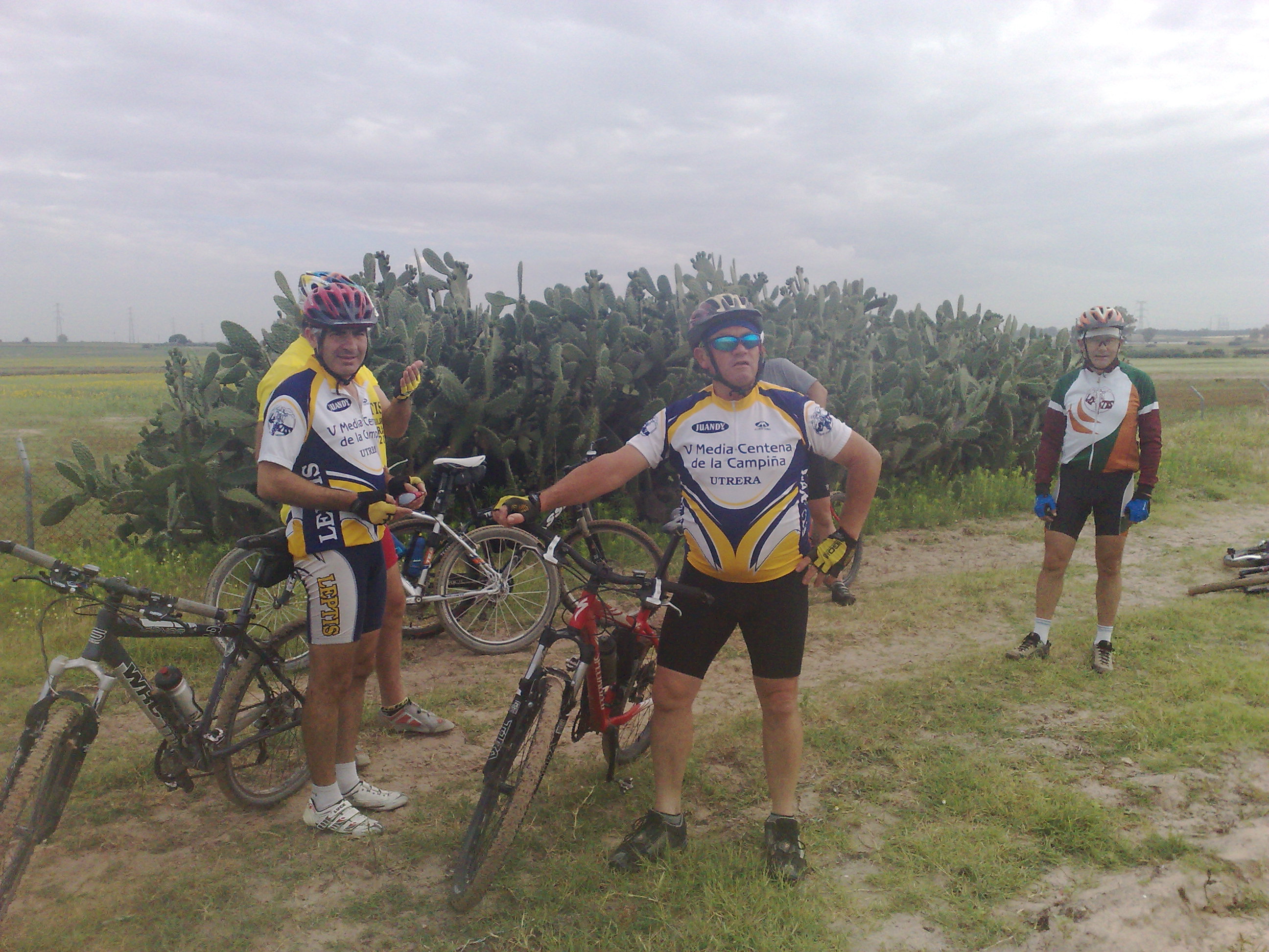 GRAN PARTICIPACIN EN LA 1 MARCHA DEL CIRCUITO DE OTOO